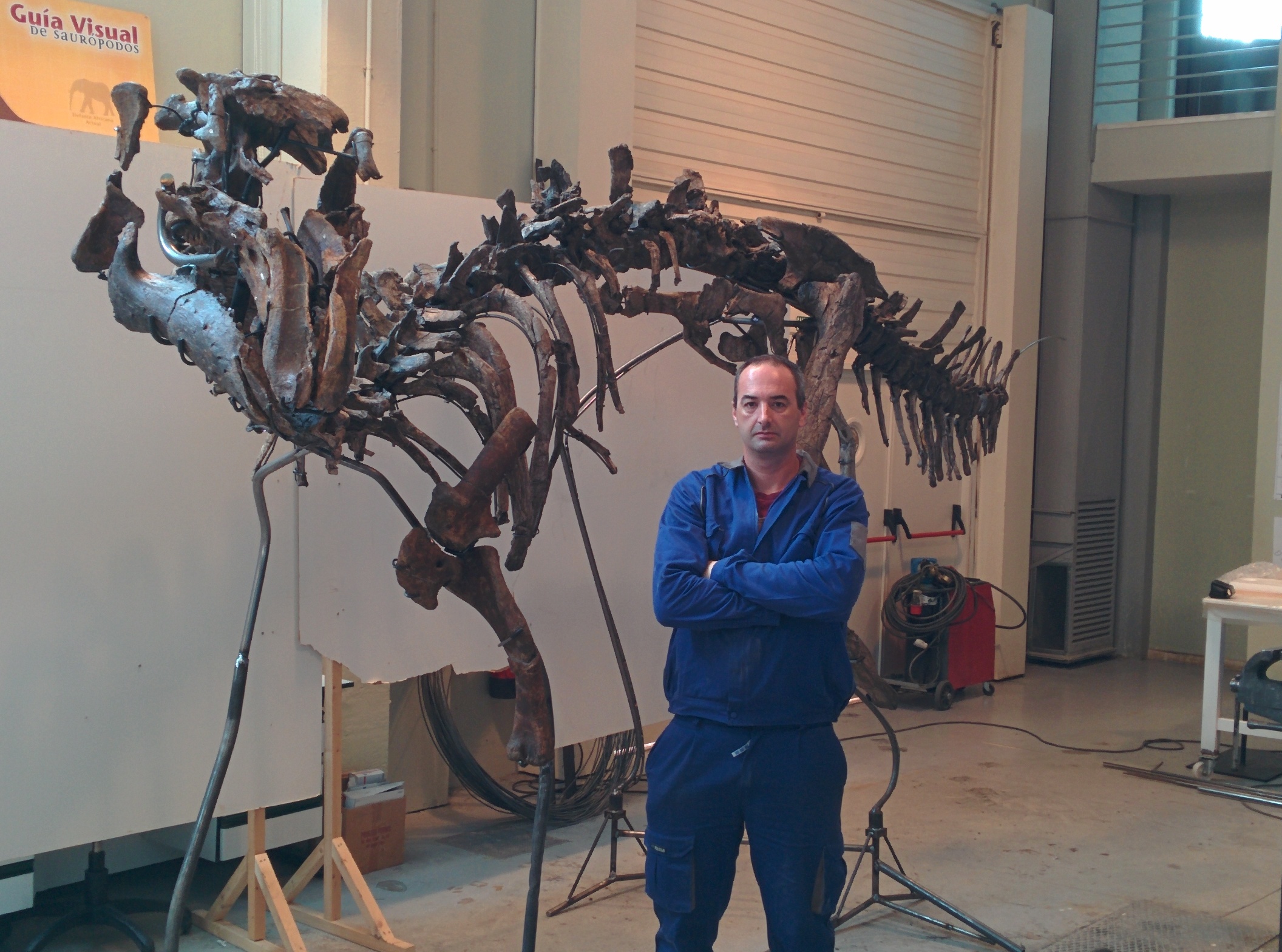 Adolfo Cuetara and Proa valdearinhoensis