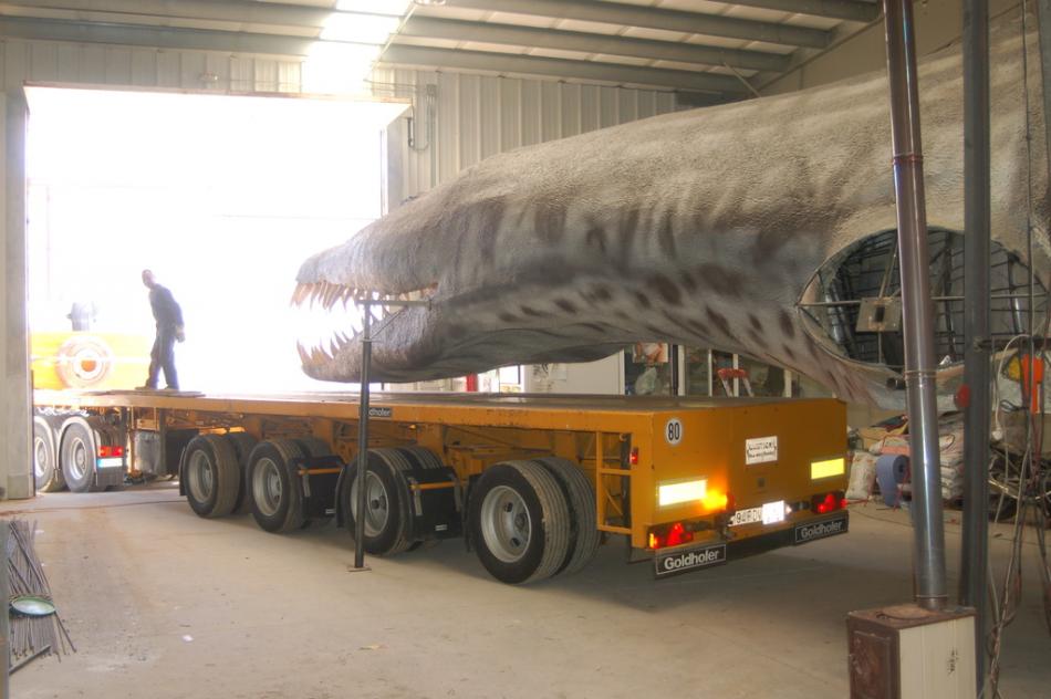 2 Big Trailer For A Big Bug 